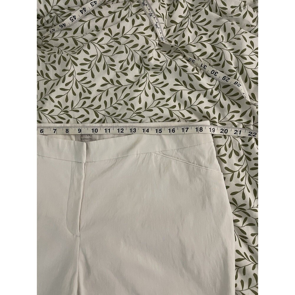 NWT Chicos So Slimming White Stretch 13” Bermuda Shorts Size 3/XL/US 16 Pockets - Picture 4 of 12